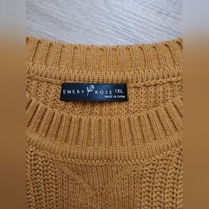 Emery Rose Women's Mustard Knit Top